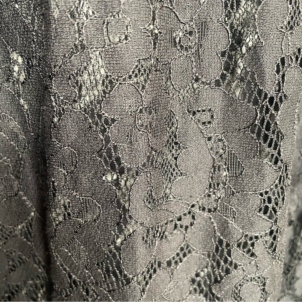 Torrid Harper Lace Pullover Long Sleeve Blouse Floral Sheer in Deep Black 4X/26 - Picture 8 of 16